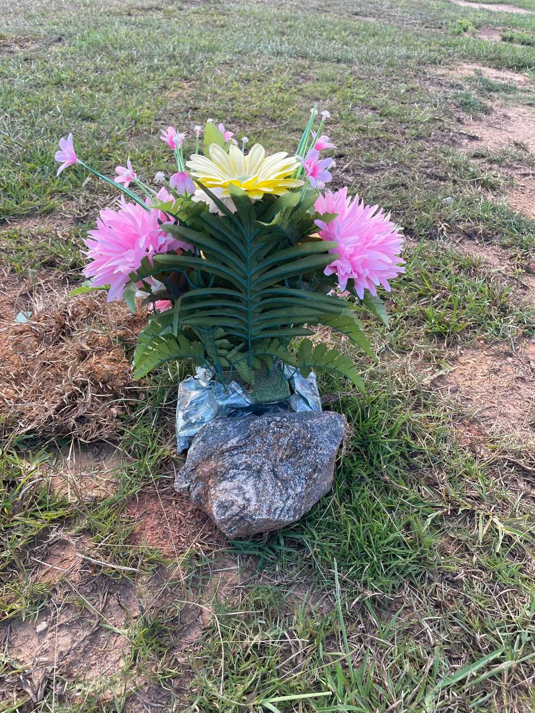 Annette Ingram's grave. Photo 2