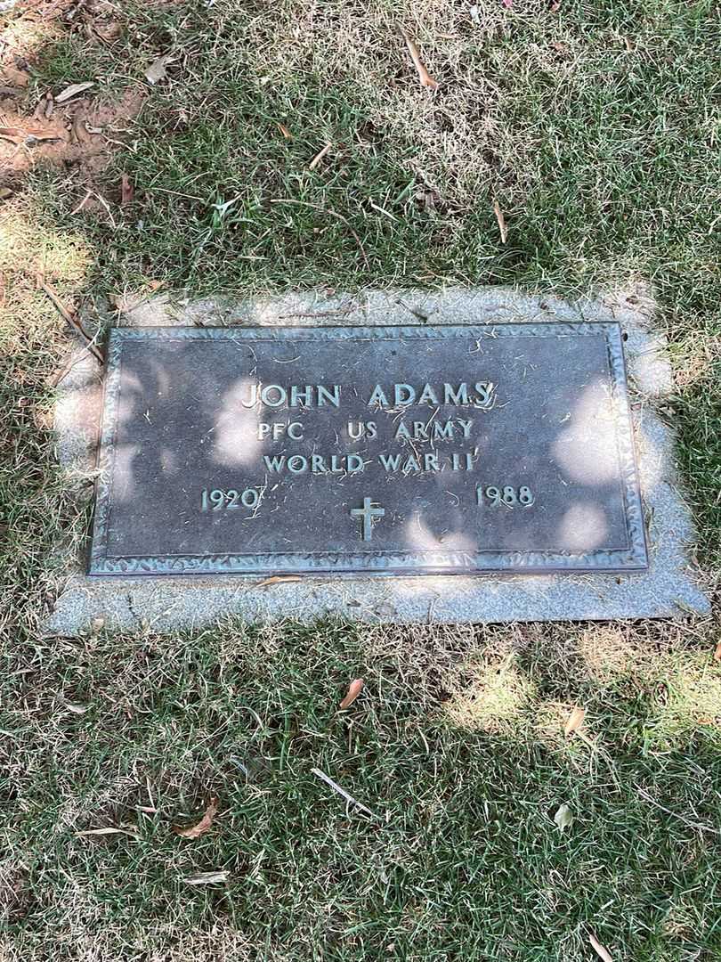 John Adams's grave. Photo 3