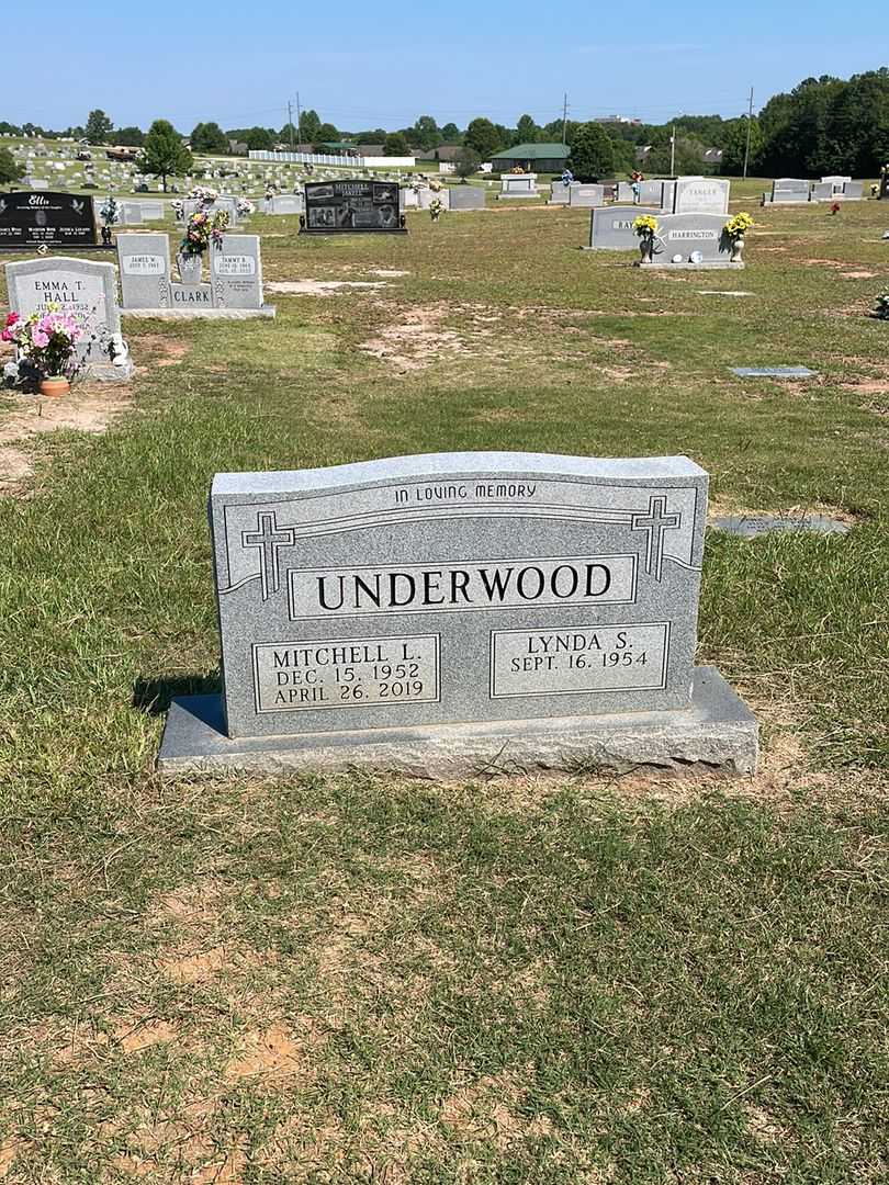 Mitchell Lane Underwood's grave. Photo 2