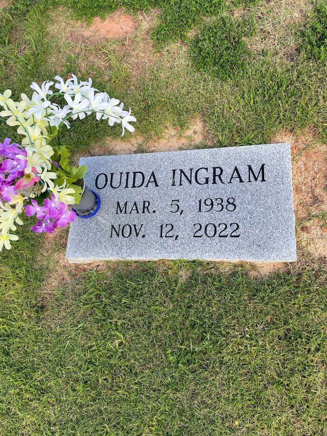 Ouida Kelly Ingram's grave. Photo 1