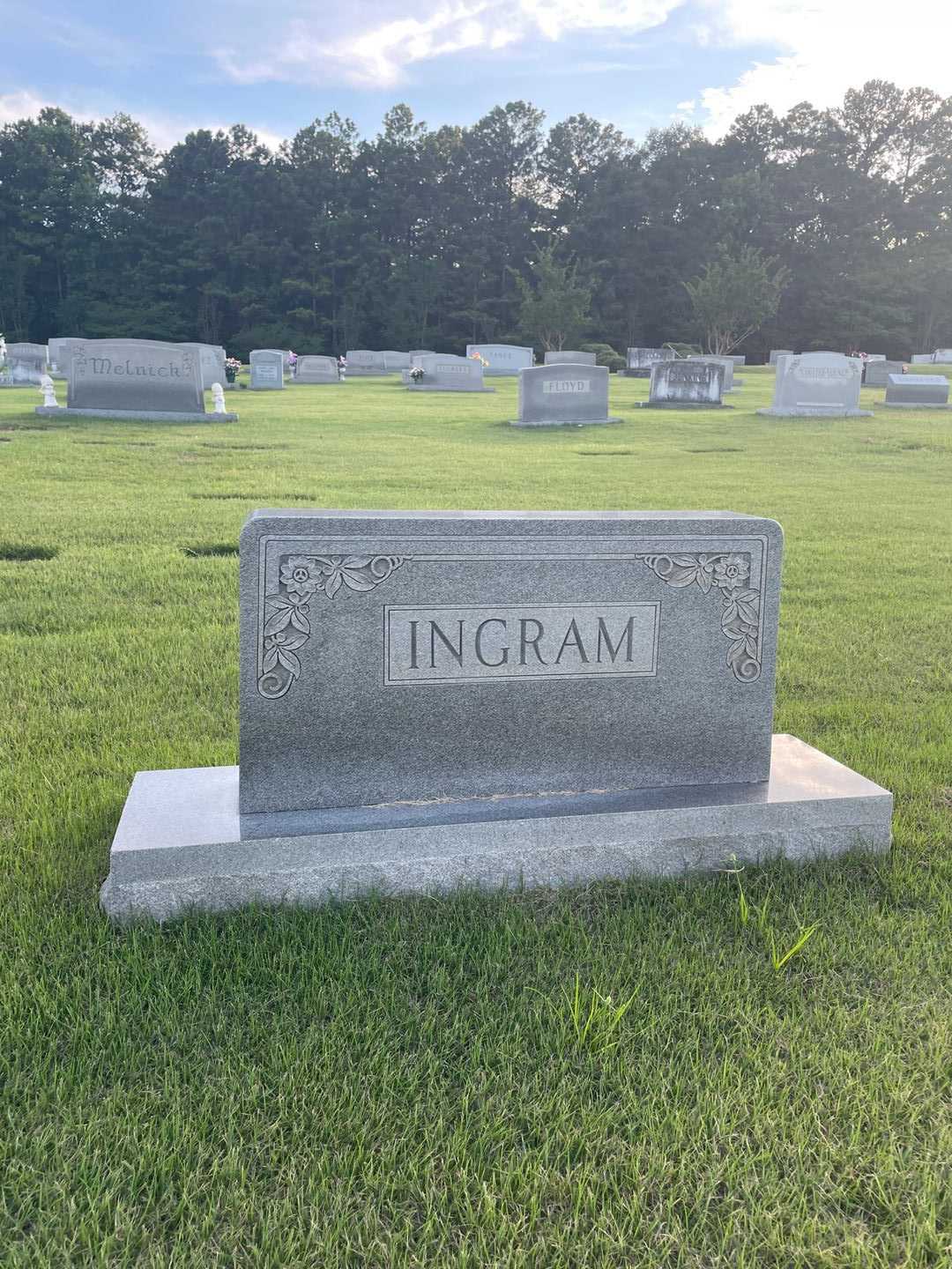 Donald Dwight Ingram's grave. Photo 1