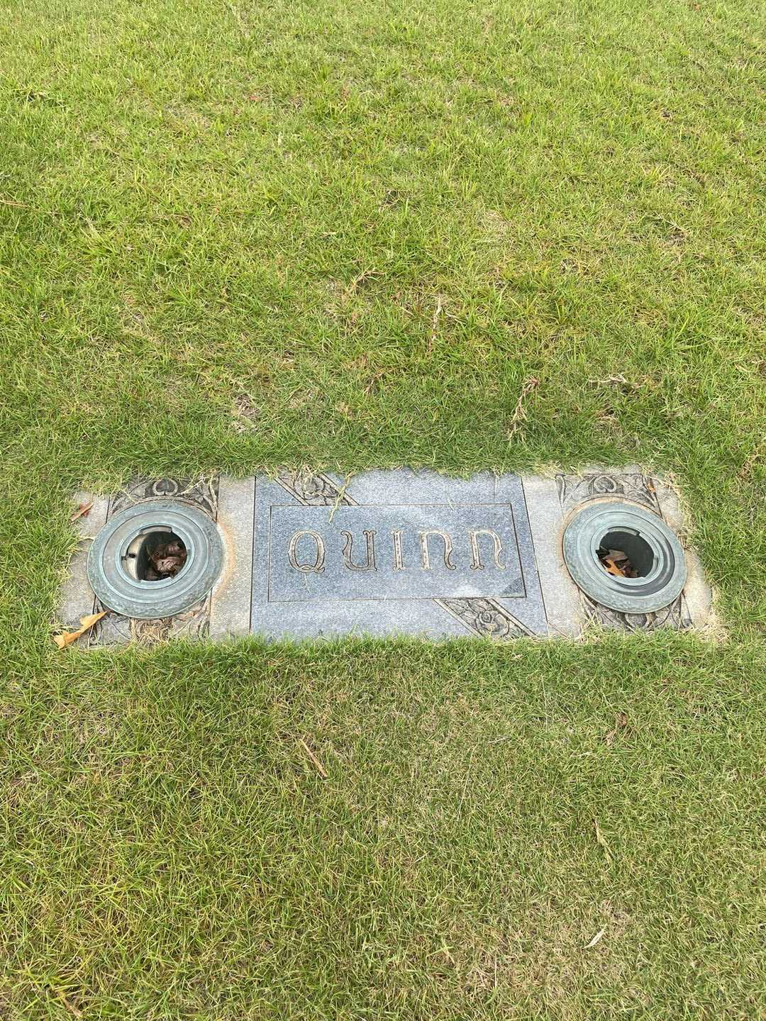 Robert H. Quinn's grave. Photo 1