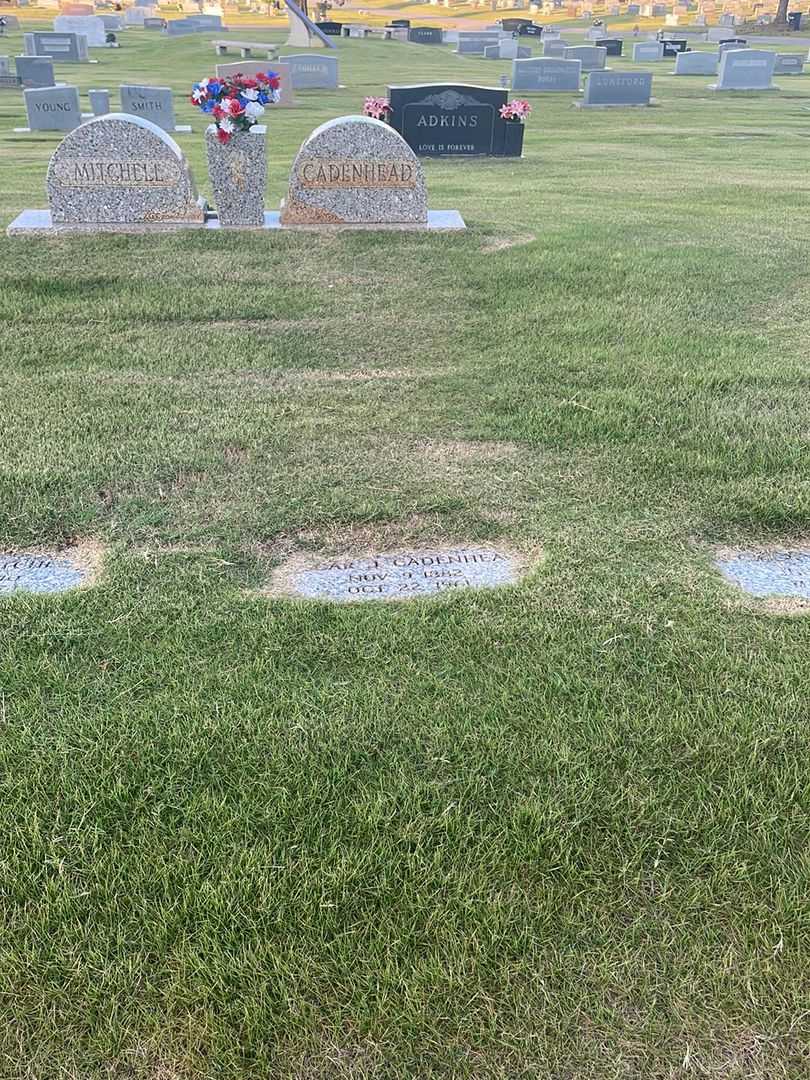 Oscar J. Cadenhead's grave. Photo 2