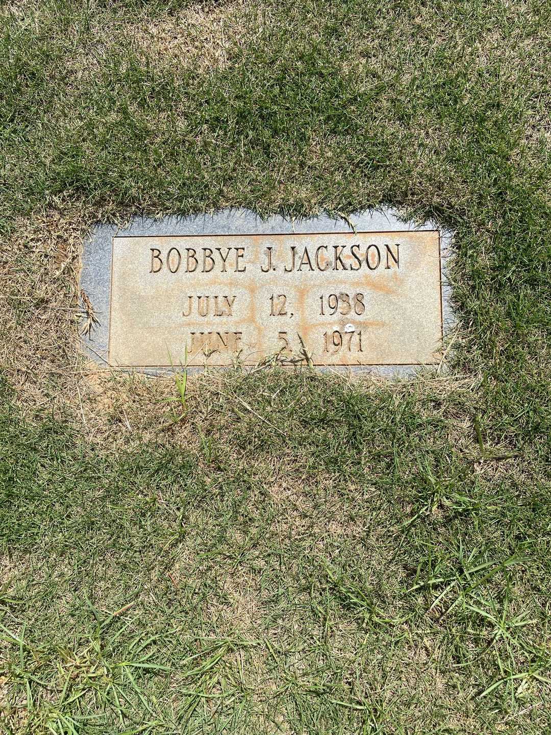 Bobbye J. Jackson's grave. Photo 3